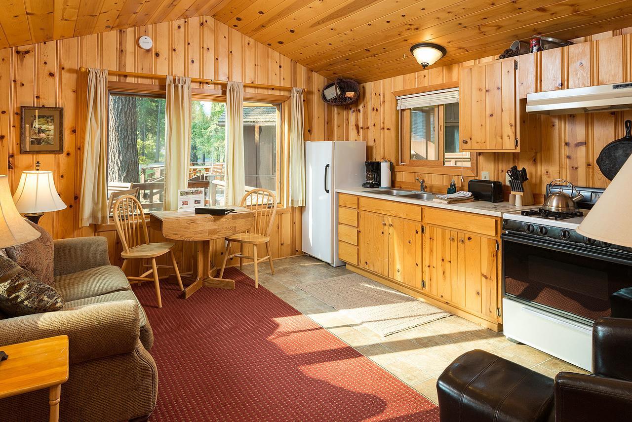 Lake Creek Lodge เบนด์ ภายนอก รูปภาพ