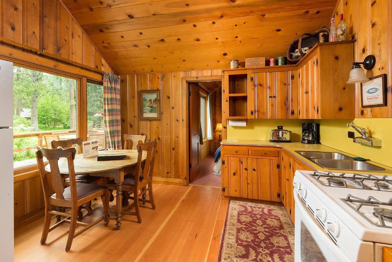 Lake Creek Lodge เบนด์ ภายนอก รูปภาพ