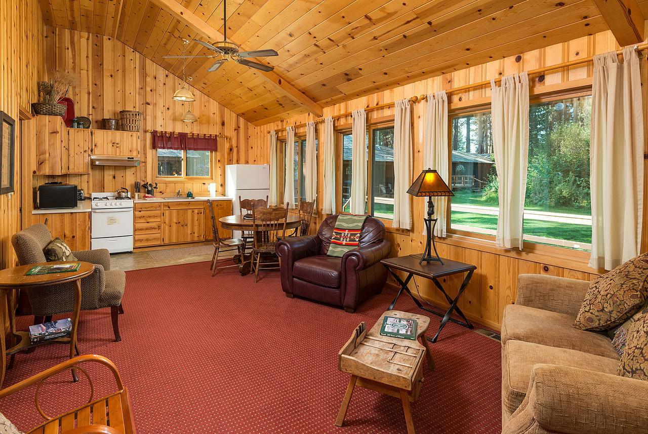 Lake Creek Lodge เบนด์ ภายนอก รูปภาพ
