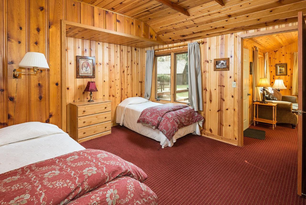 Lake Creek Lodge เบนด์ ภายนอก รูปภาพ