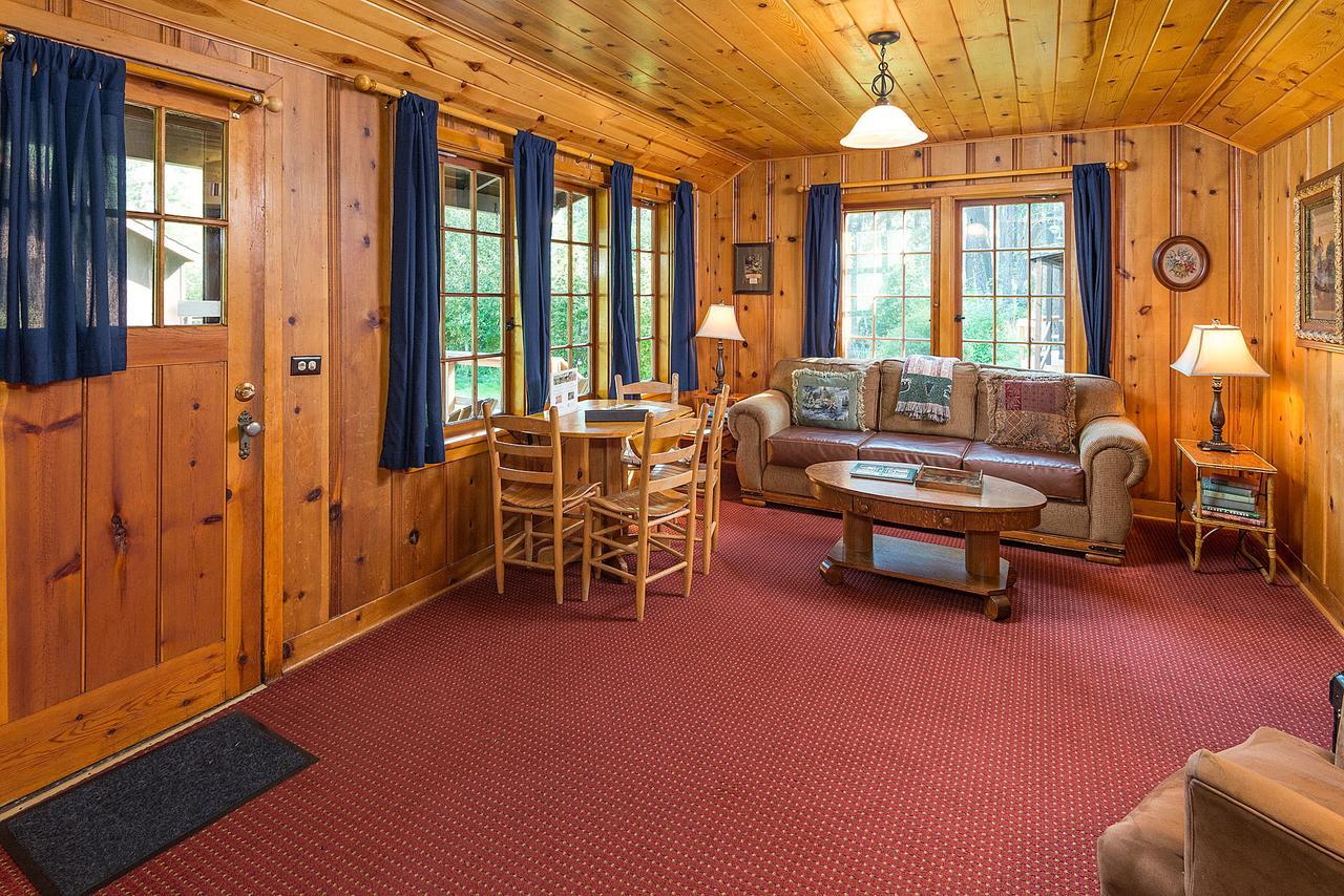 Lake Creek Lodge เบนด์ ภายนอก รูปภาพ
