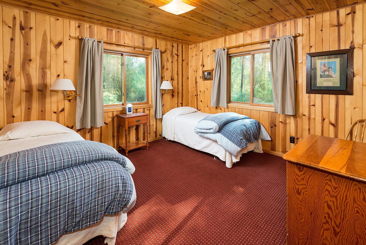 Lake Creek Lodge เบนด์ ภายนอก รูปภาพ