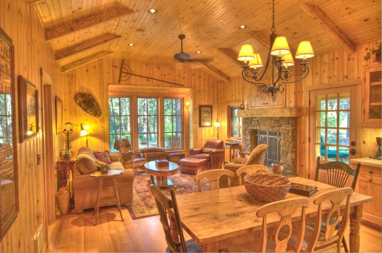 Lake Creek Lodge เบนด์ ภายนอก รูปภาพ