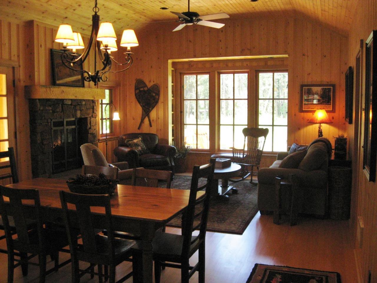Lake Creek Lodge เบนด์ ภายนอก รูปภาพ